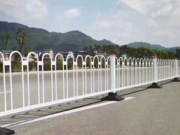 京式護欄
