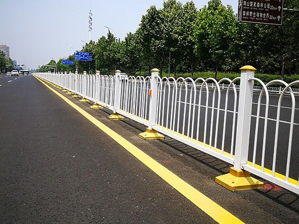 京式護欄