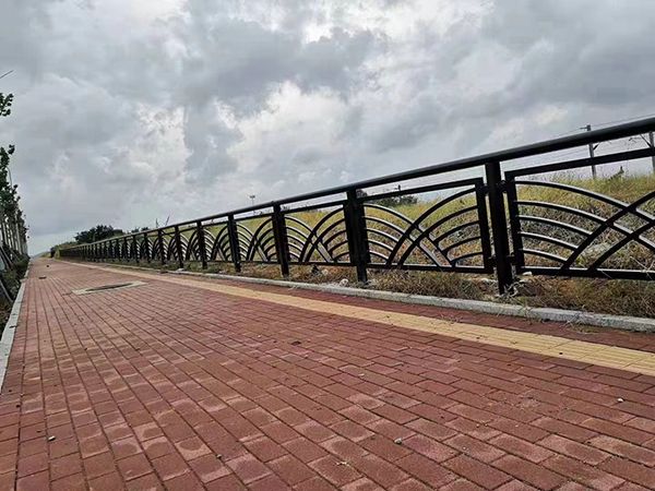 橋梁防撞護欄