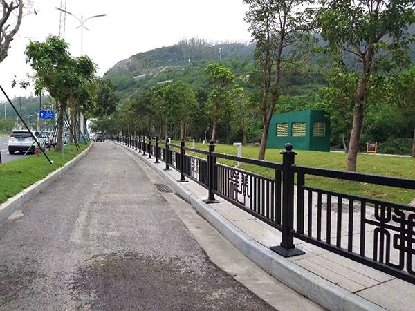 橋梁防撞護欄
